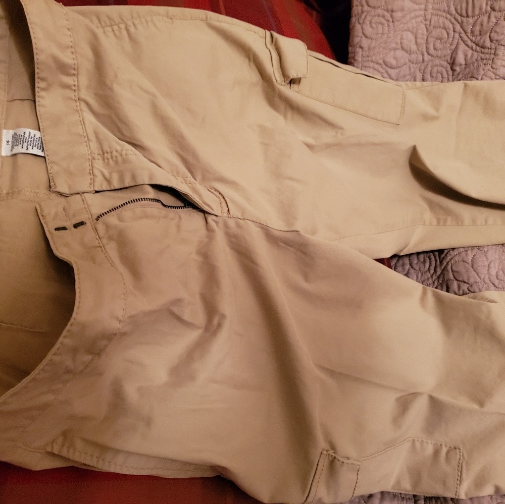 Capris - Picture 4 of 5